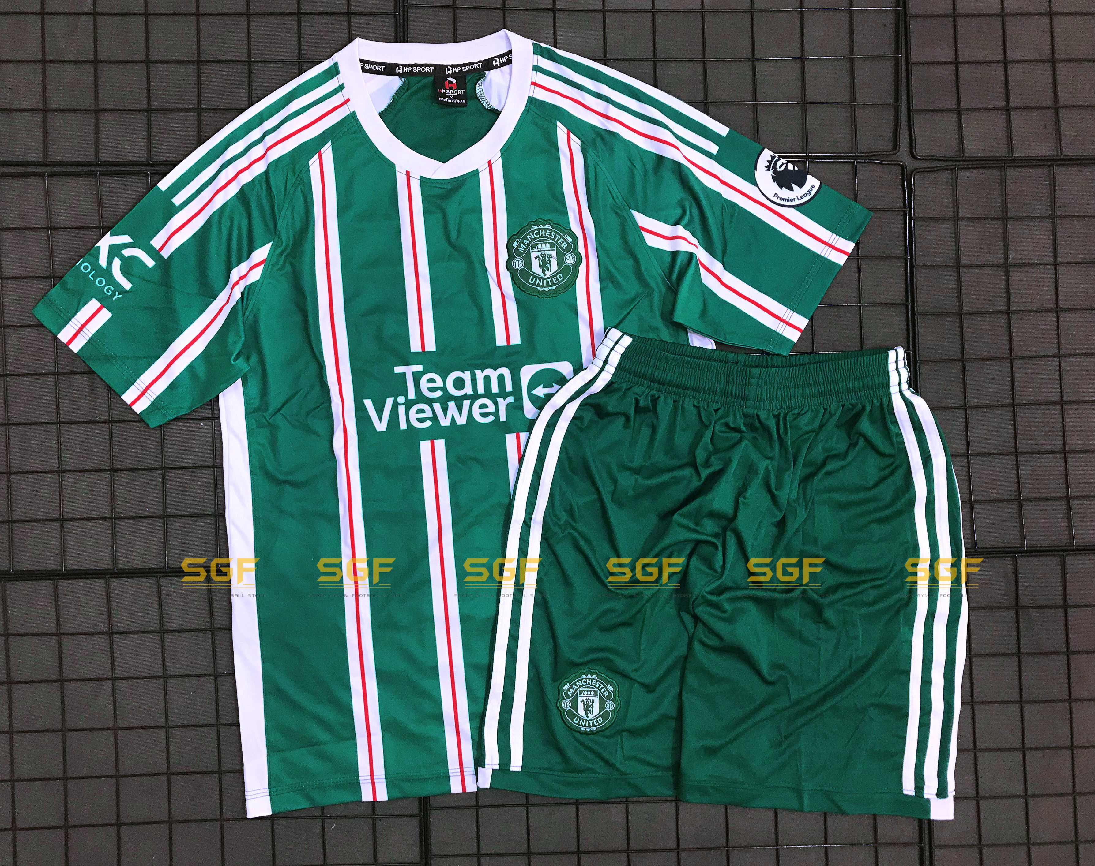 Quần Áo Bóng Đá MU xanh lá mẫu chính thứ 3 mùa 2023