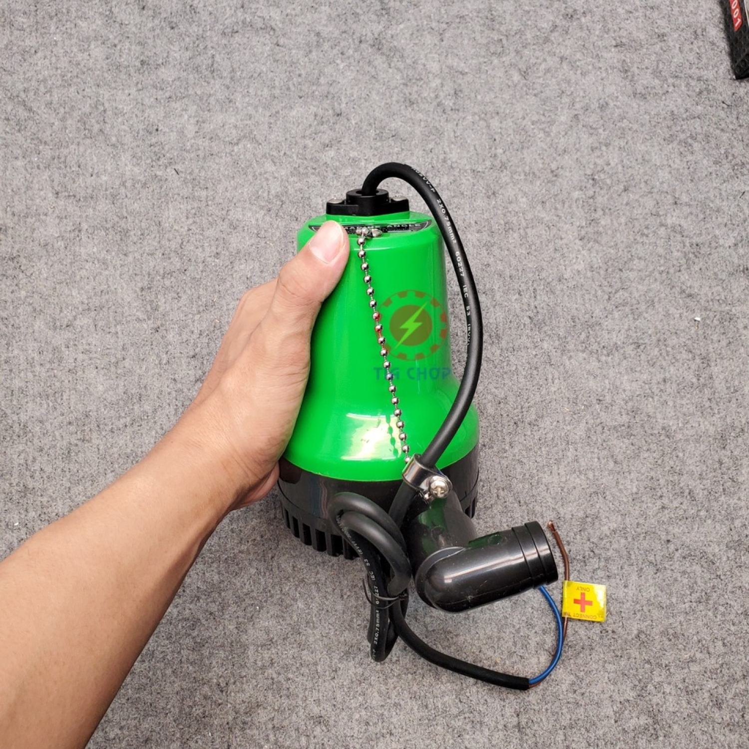 Bơm chìm 12v bơm chìm vỏ nhựa dùng điện bơm nước thả chìm 12v - bơm chìm chống ngập lớn 12v bl25
