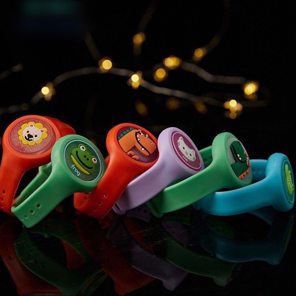 [HCM]Đồng hồ tinh dầu đuổi muỗi có đèn - Vòng đeo tay có đèn led hương tinh dầu đuổi muỗi cho bé - Baby Toys