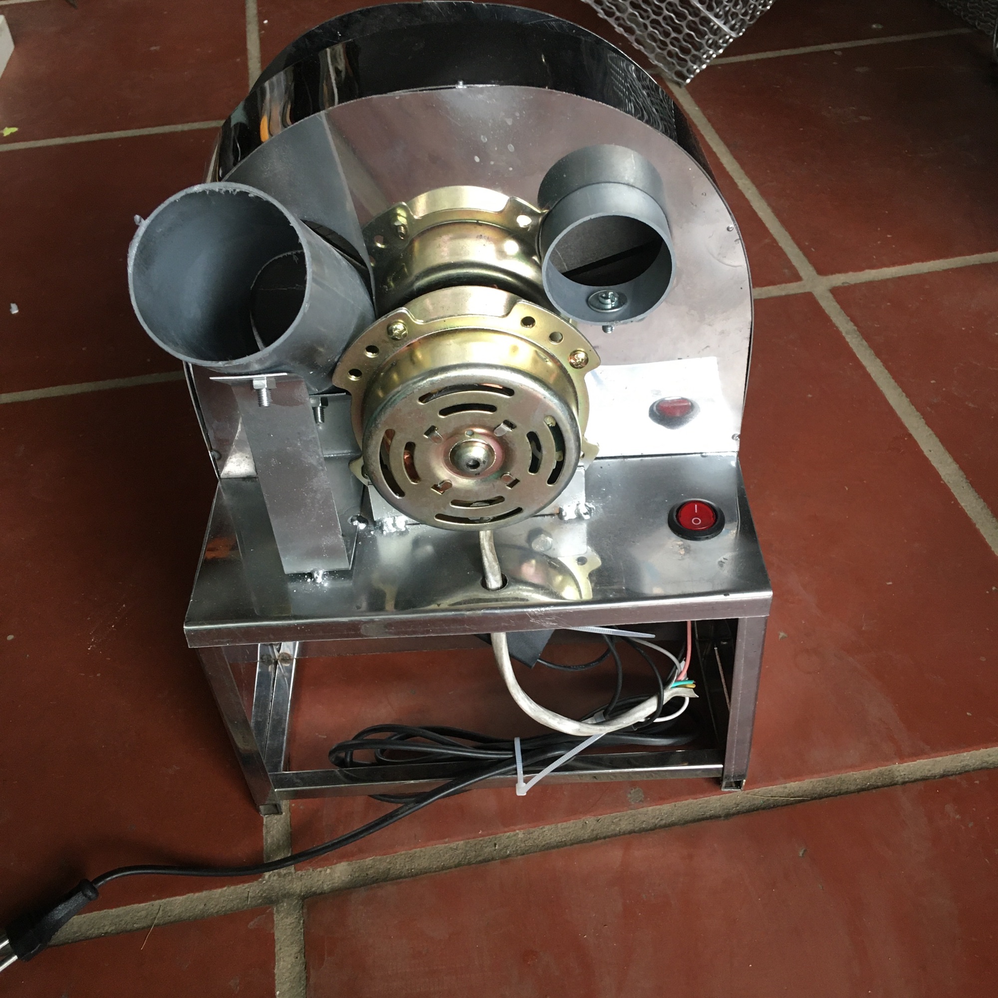 Máy thái hành tỏi sung inox chạy điện tặng 3 lưỡi dao