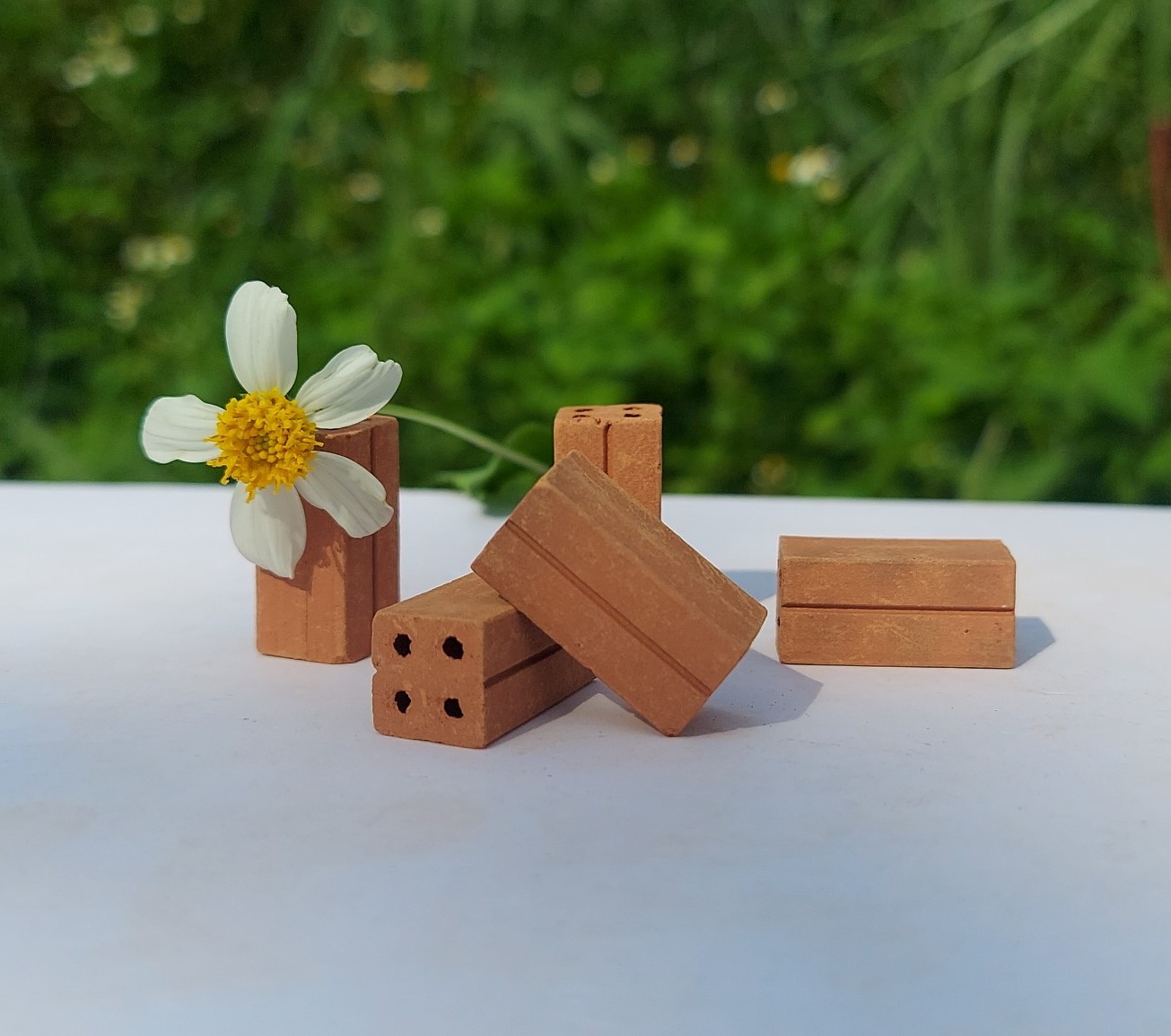 100 - 1,000  Viên - GẠCH ỐNG 4 Lỗ Mini 20x10x10mm - Gạch Đất Sét Nung Làm Mô Hình, Tiểu Cảnh.