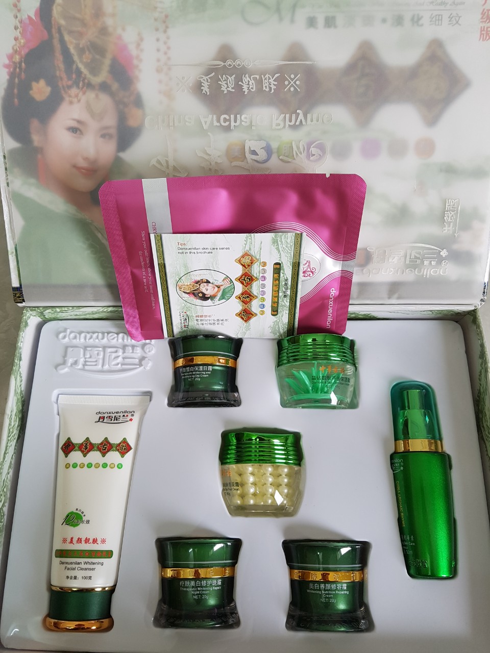 Kem Hoàng Cung xanh 7in1 lô hội - trị mụn