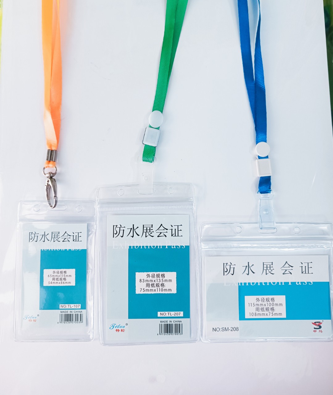 Thẻ đeo tên nhân viên, học sinh, sinh viên, bao thẻ tên, bảng tên nhiều kích thước + dây đeo thẻ