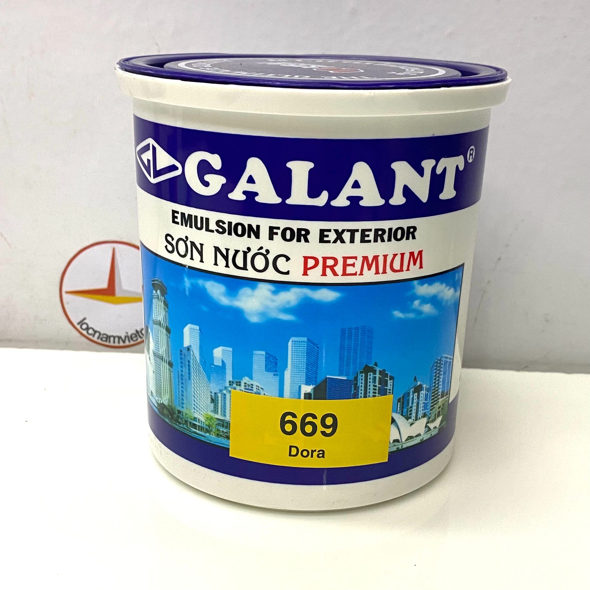 Sơn nước ngoại thất Galant màu vàng 669 800ML