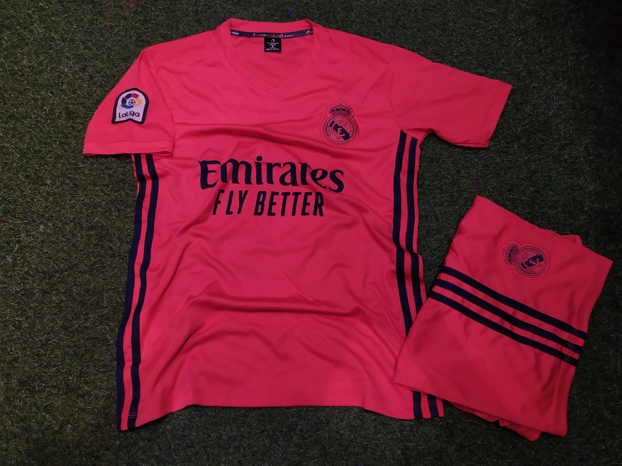 BỘ QUẦN ÁO ĐÁ BANH CLB REAL MỚI NHẤT 2020