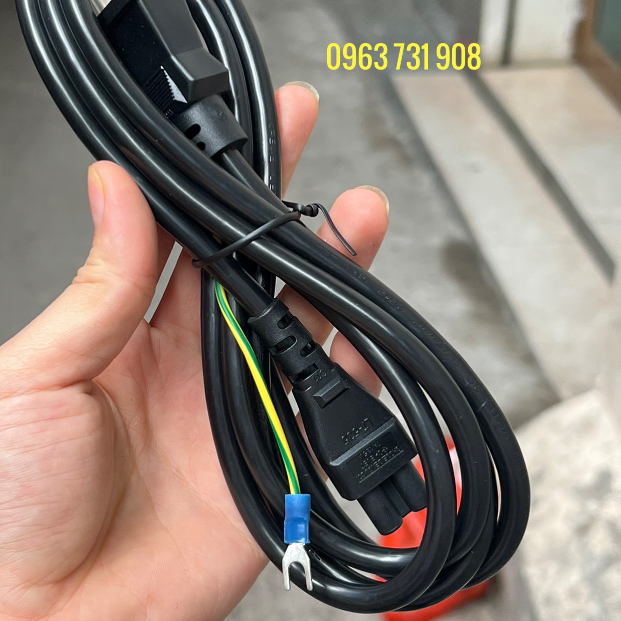 Dây nguồn laptop 3 lỗ tròn hàng Nhật Bản