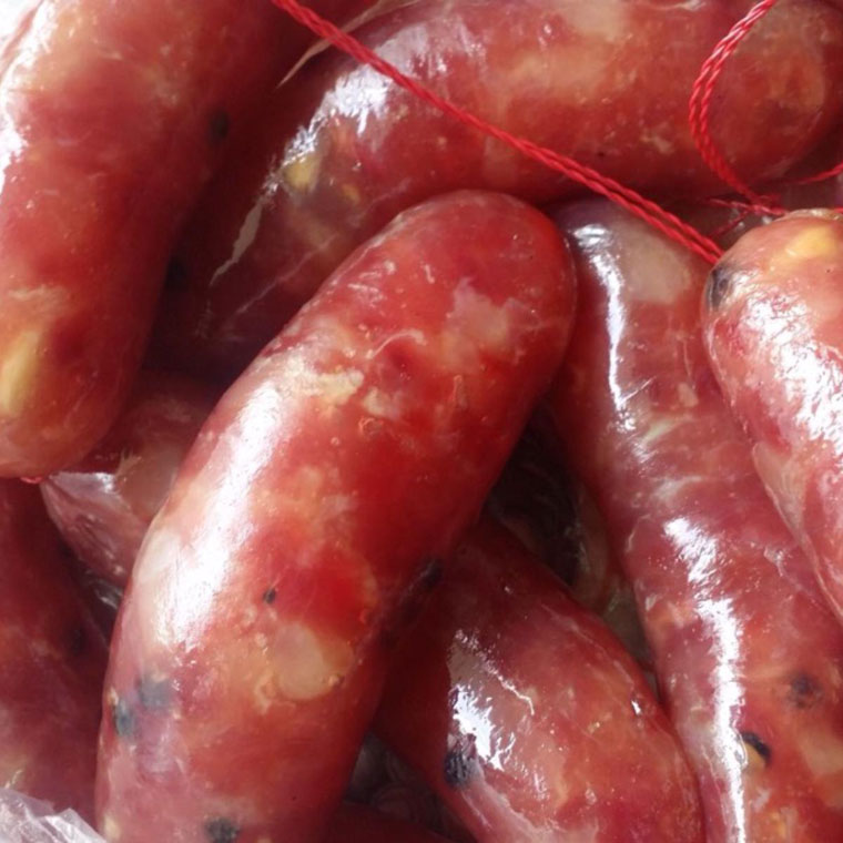 Lạp xưởng tươi nhà làm