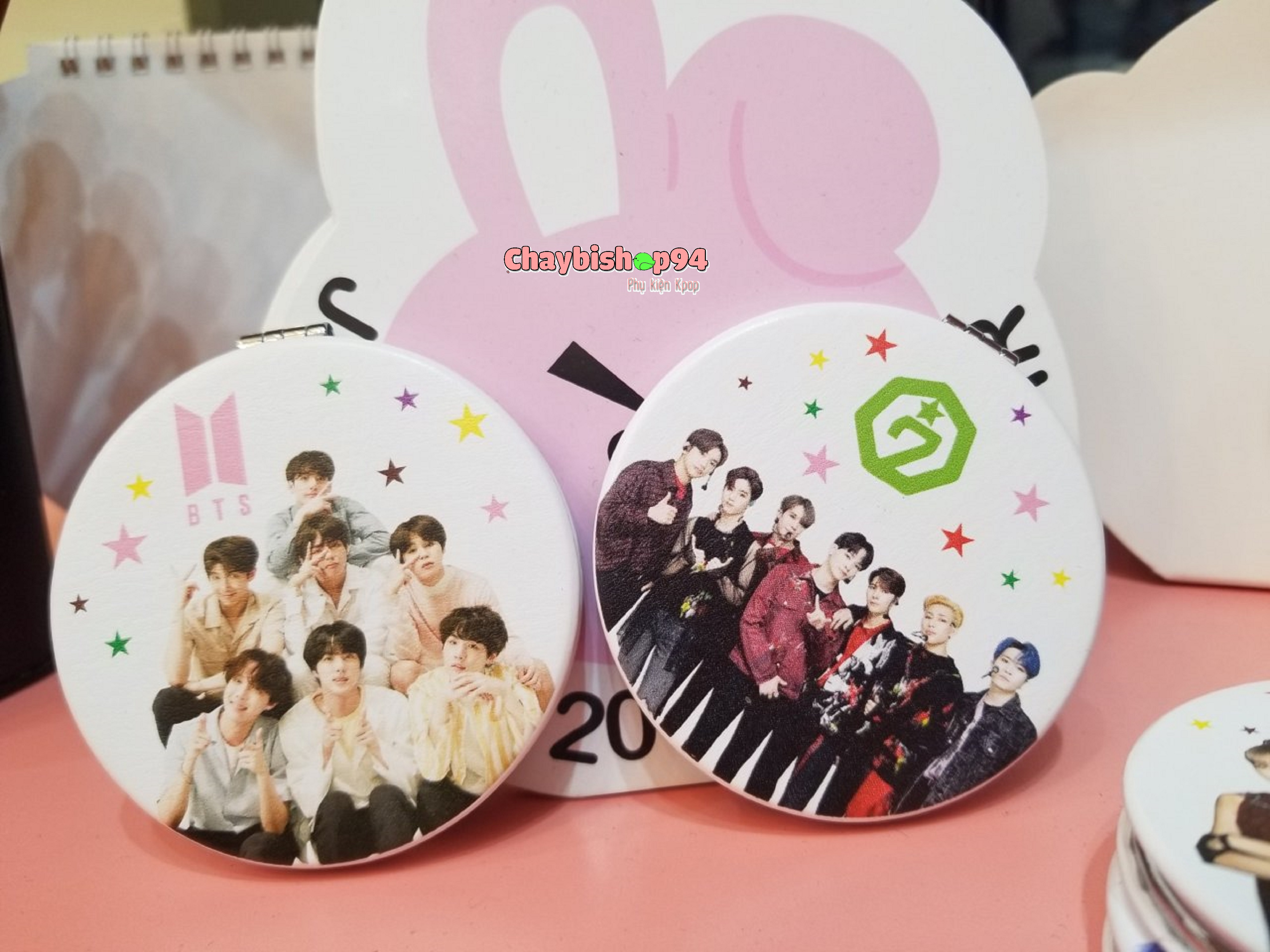 Gương cầm tay got7