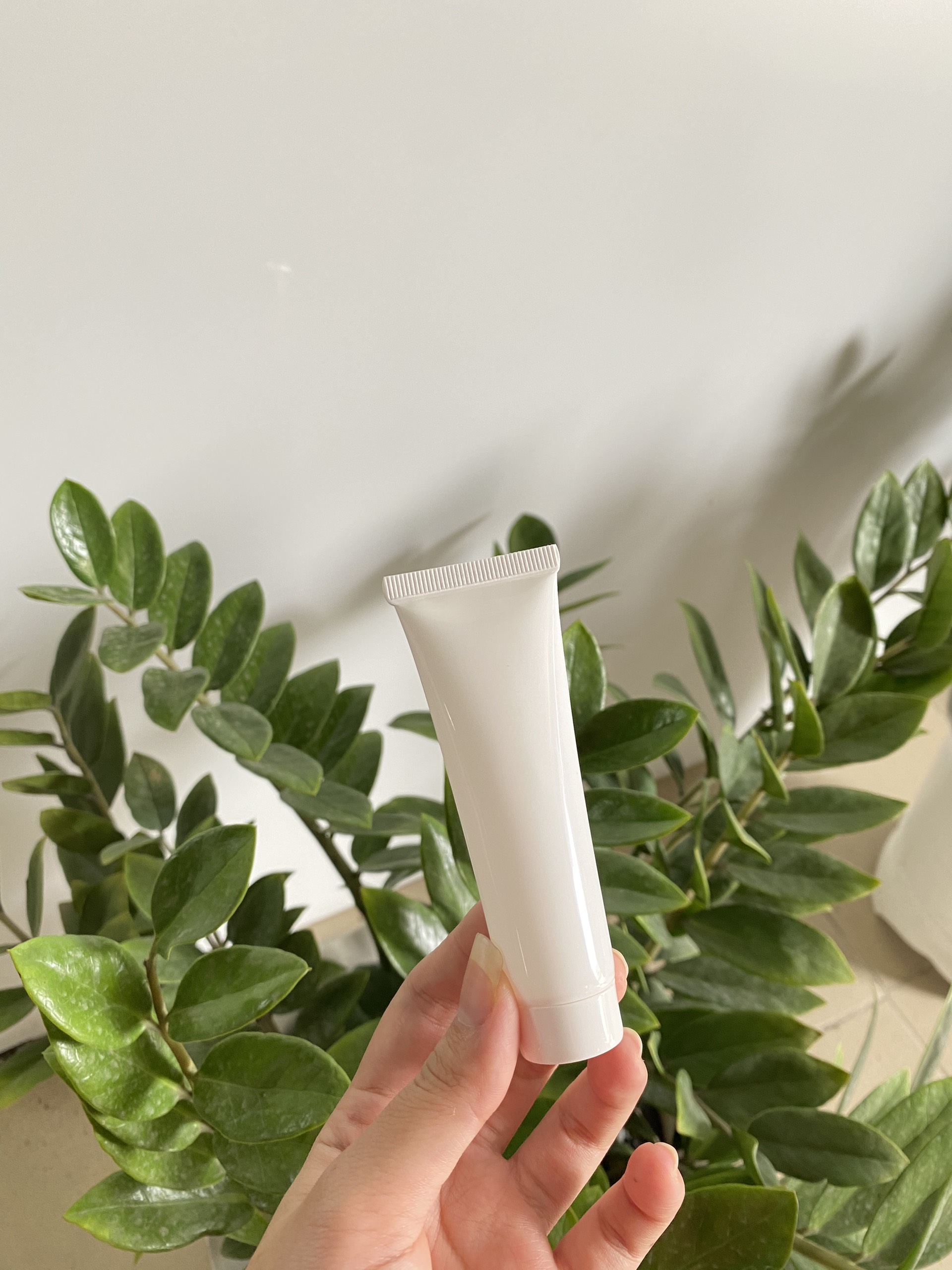 Tuýp nhựa nền trắng 30ml ❤ giá rẻ ❤ tuýp chiết mỹ phẩm du lịch