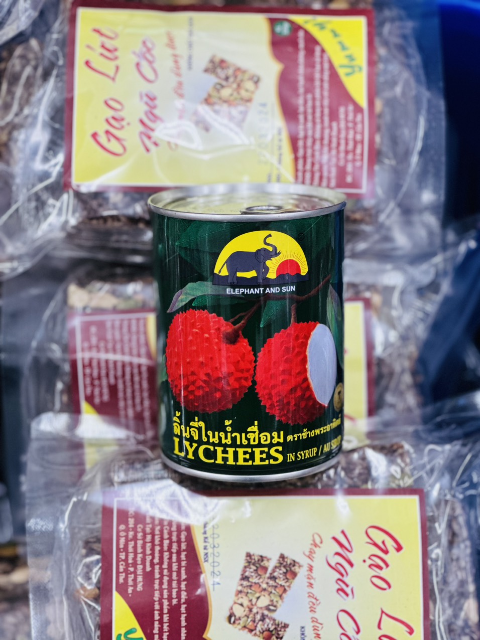 Trái vải thiều đóng hộp lon 565gr thương hiệu LyChees - Thái Lan