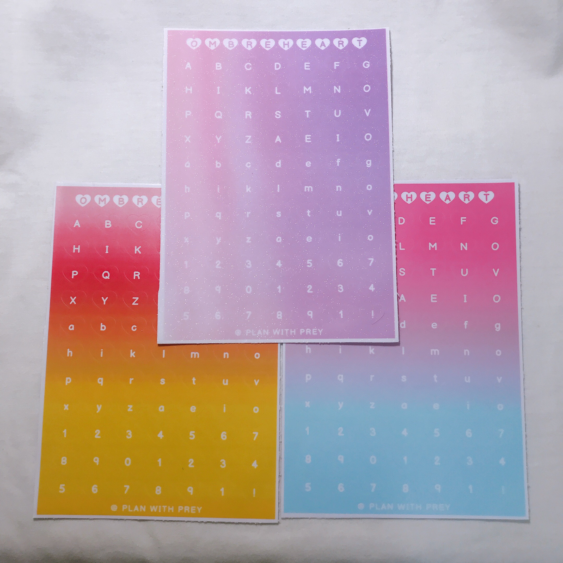 Sticker trái tim bảng chữ cái trang trí toploader