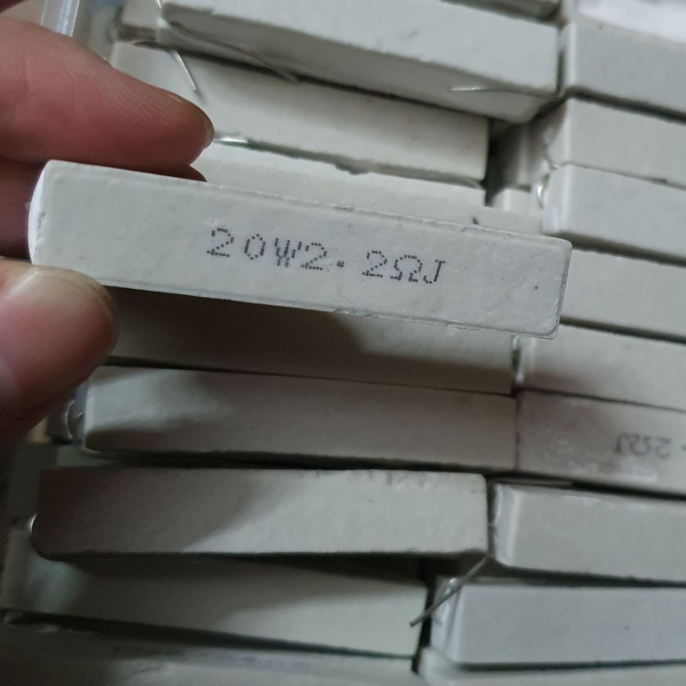 5 con trở sứ 2,2 ôm 20w