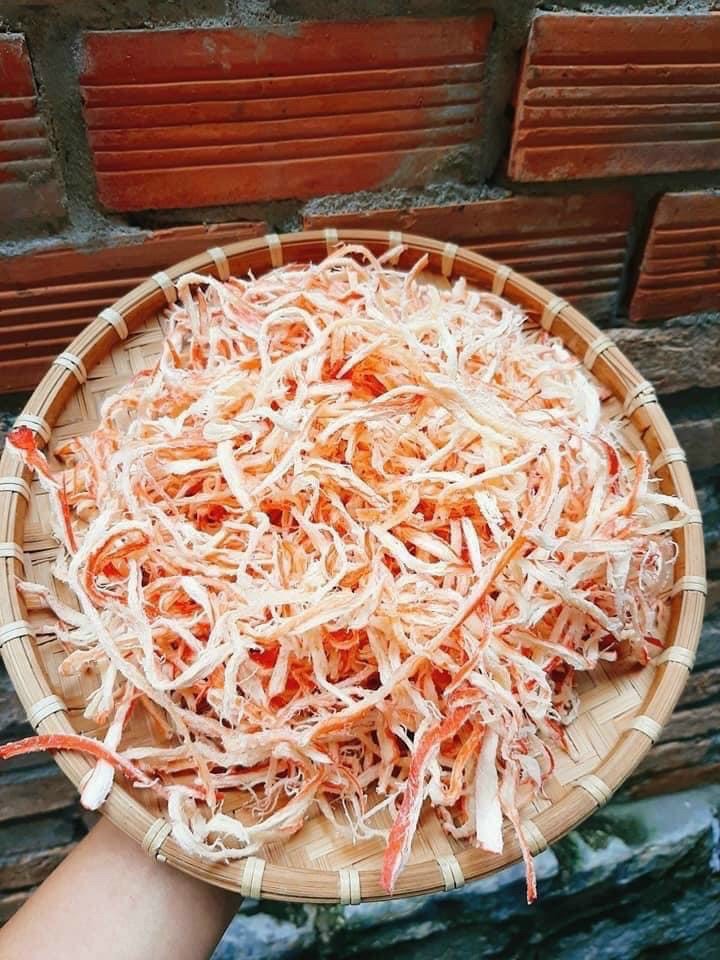 [FREESHIP MAX] Mực Một Nắng Nướng Xé Sợi ( ăn liền ) gói 100 gram là món ăn ngon ơi là ngon của Shop Đặc Sản Biển Phan Thiết NGỌC DŨNG. HSD 12 tháng kể từ ngày đặt hàng.