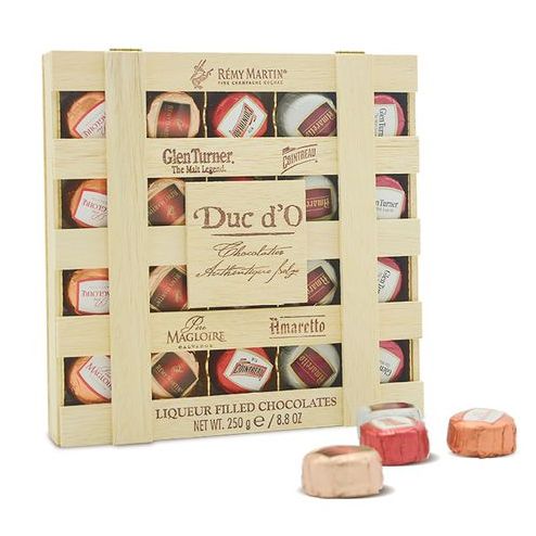 Socola nhân r Remy Martin Duc D’O Chocolate hộp gỗ - 250gr