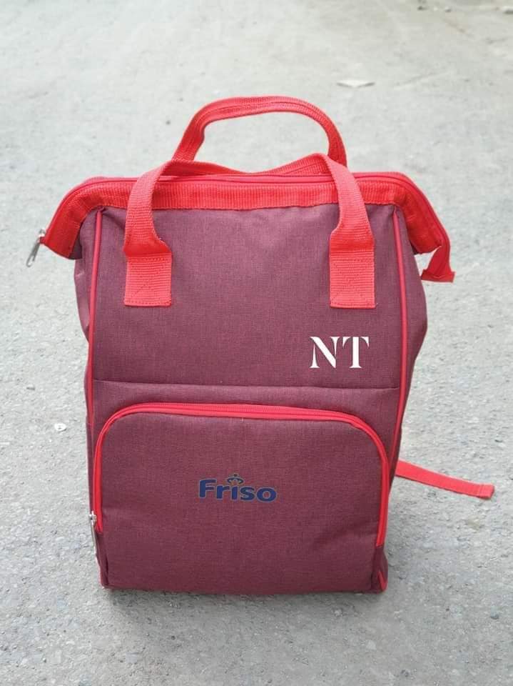 Balo bỉm sữa ĐỎ FRISO cho mẹ và bé -Quà tặng của sữa Friso