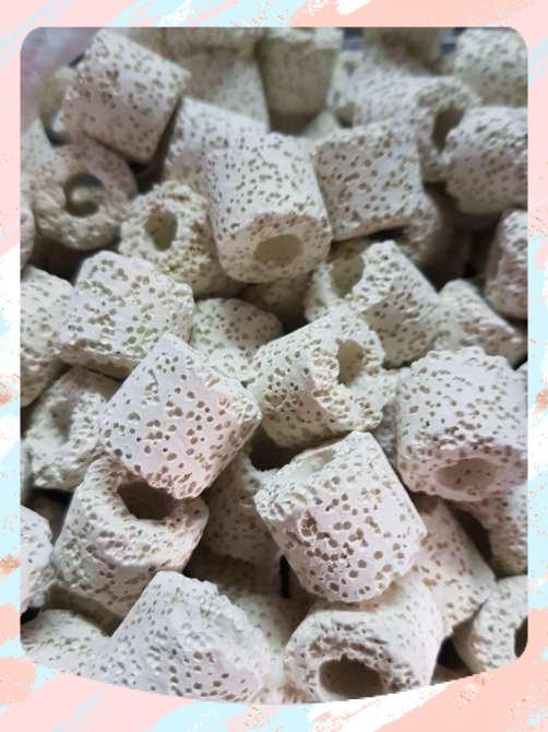 [Hoàn Tiền 10%][HCM]1 Kg Sứ Lỗ Trắng Lọc Nước Dành Cho Hồ Cá Cảnh, jmat không keo xanh, sứ thanh lớn nhỏ, vật liệu lọc nước hồ cá