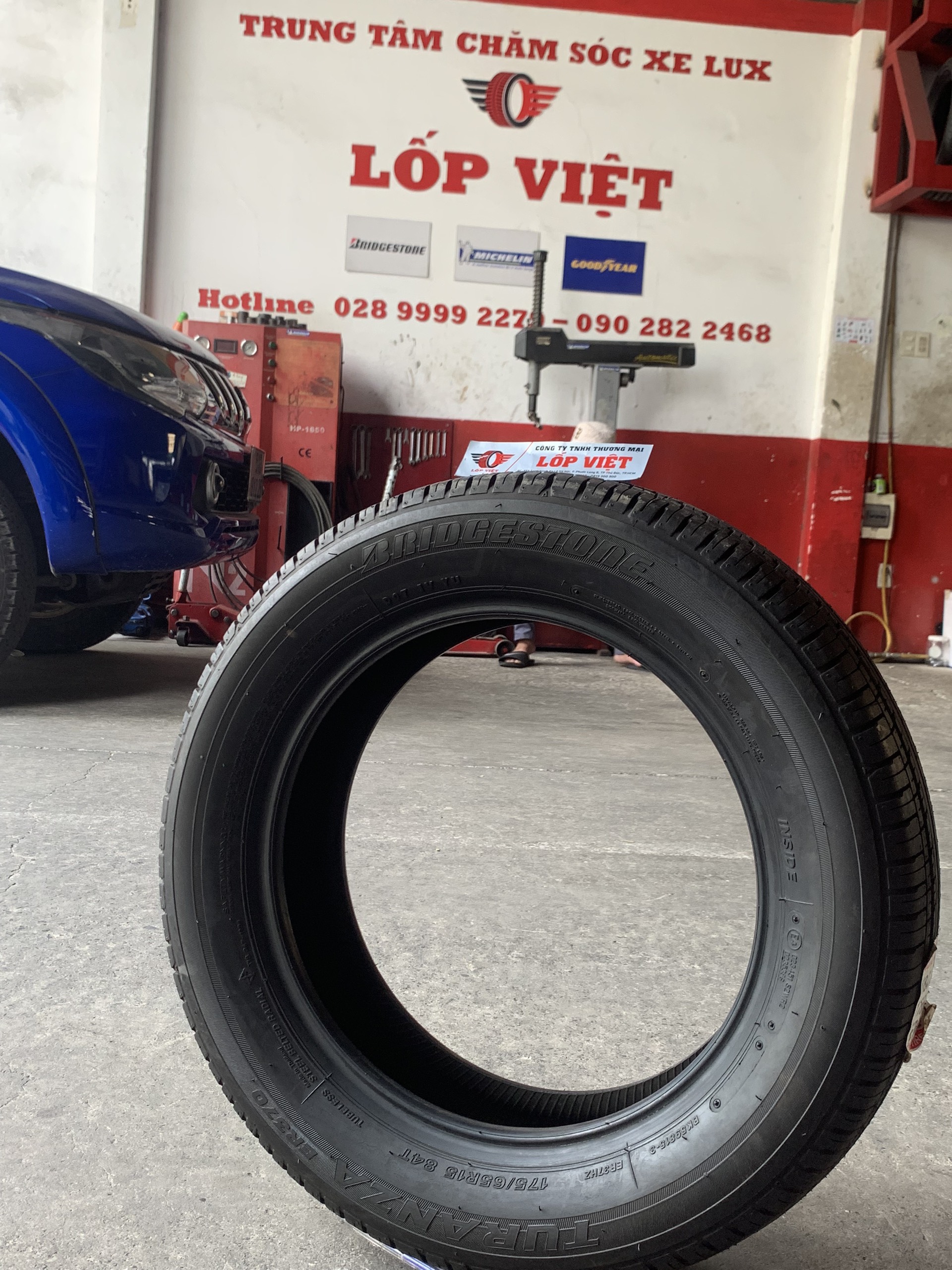Lốp Bridgestone_175/65R15_ER37_Thái (DATE 2718) (Honda City, Jazz, Camry, Sonata)