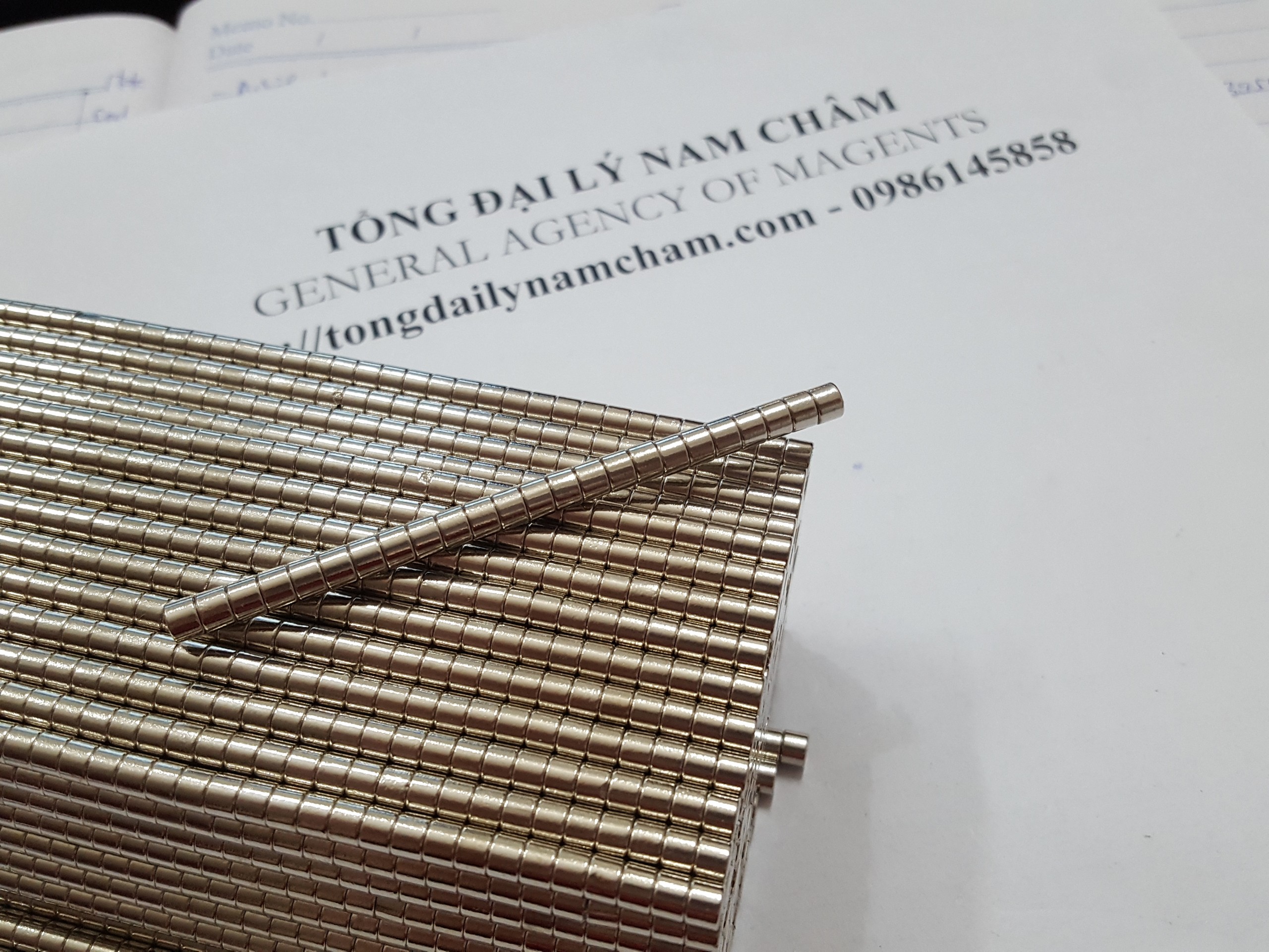 50 viên nam châm 3x4mm