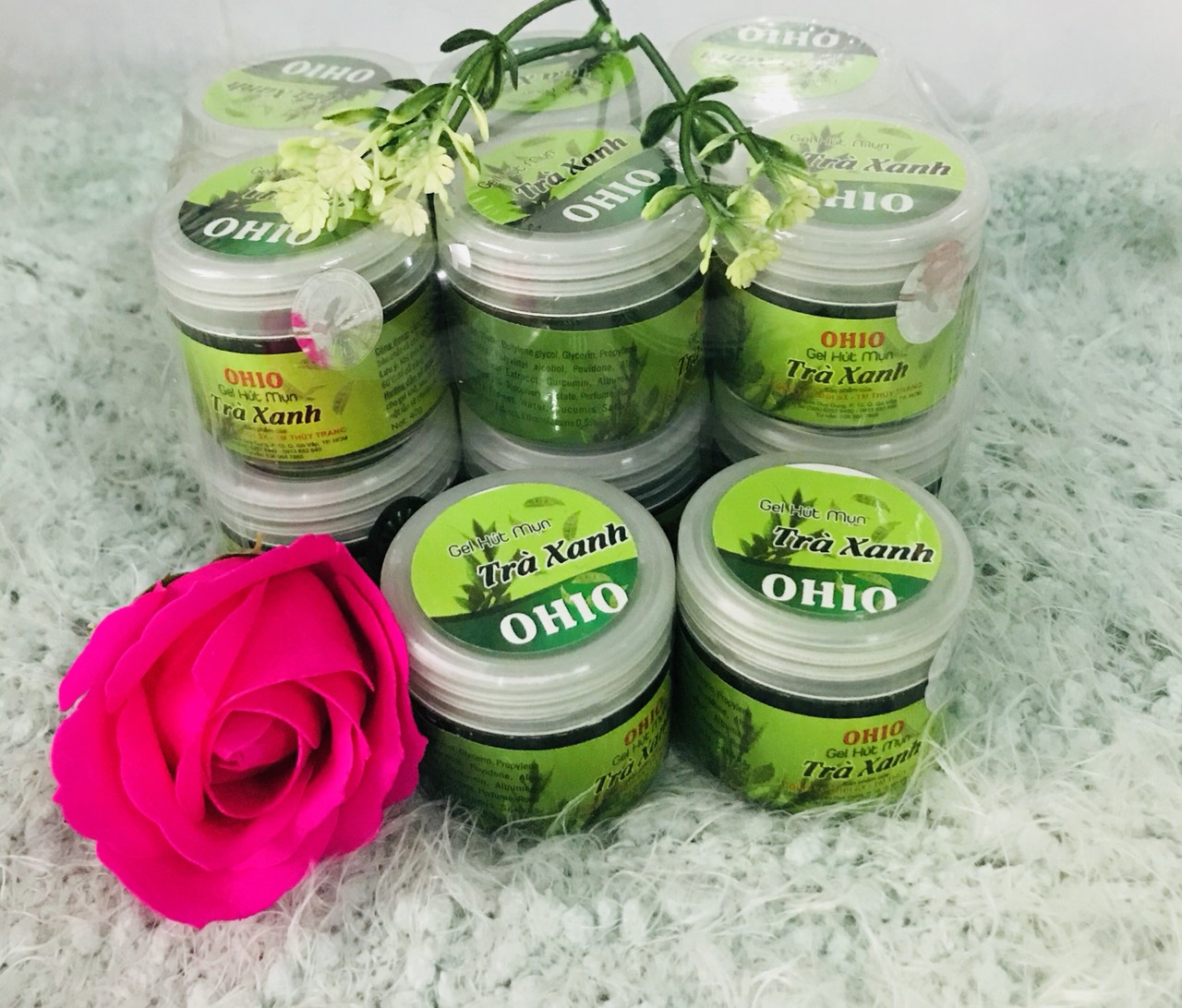 Gel hút mụn -trà xanh ohio .