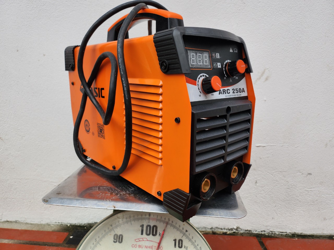 Máy hàn điện tử 250a bảo hành 12 tháng
