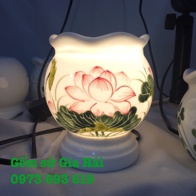 Đèn xông tinh dầu Bát Tràng size to cao 15cm + tặng kèm bóng dự phòng