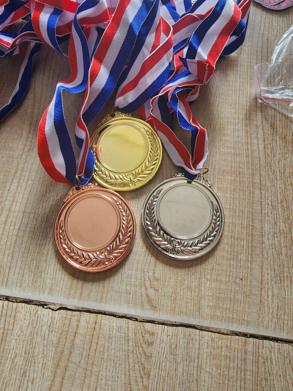 Huy chương lá lúa VÀNG BẠC ĐỒNG,huy chương kim loại giá rẻ dành cho tất cả các môn thể thao