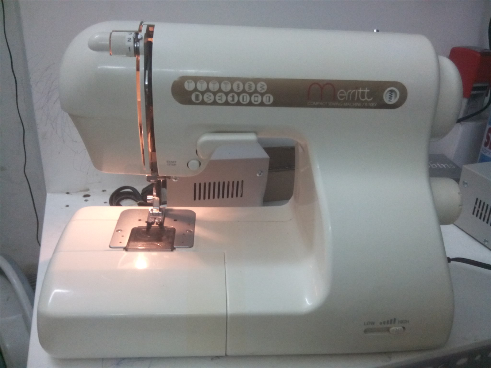 Máy may mini gia đình Nhật bãi