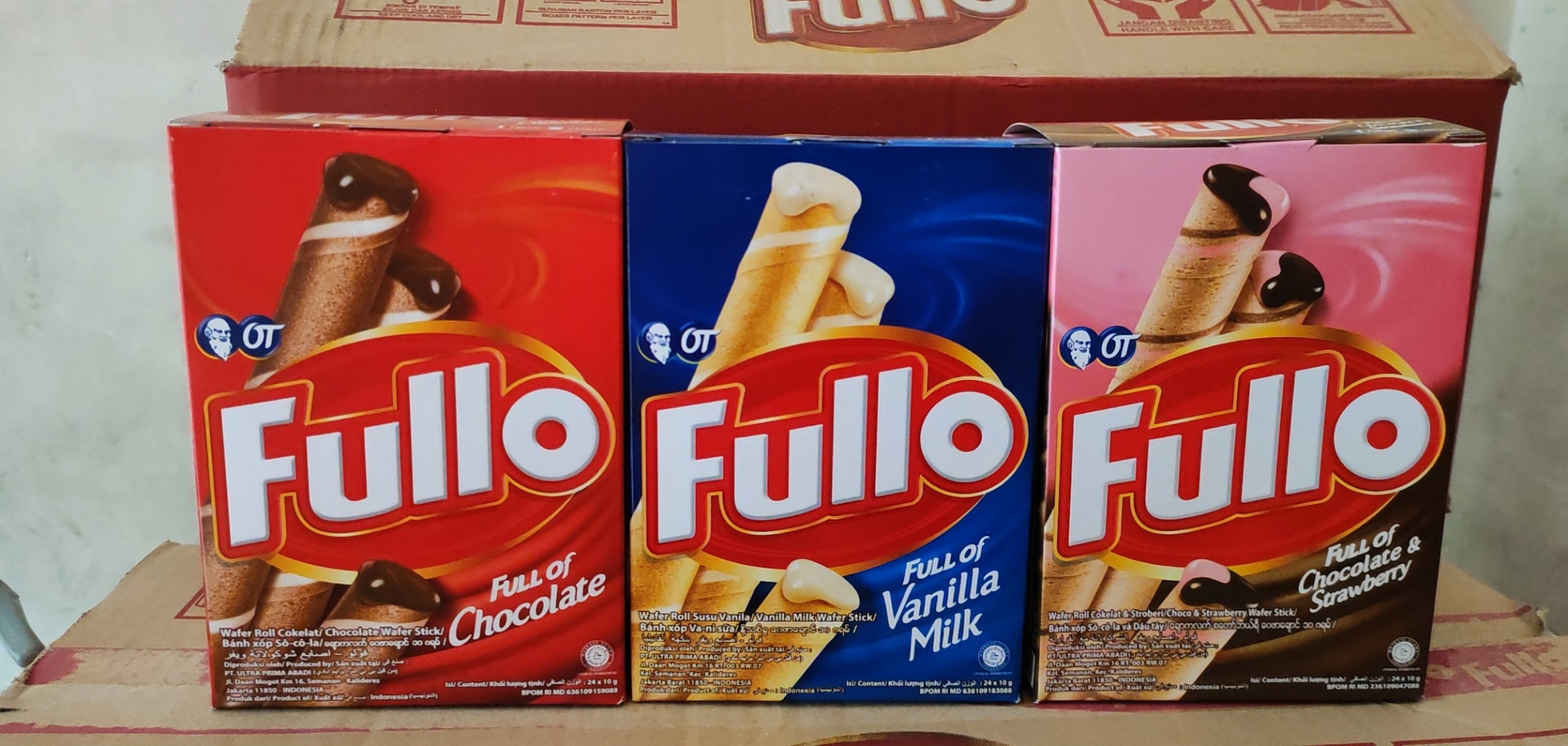 Bánh fullo vị sô cô la, sô cô vani, dâu hộp 24 gói×10gr