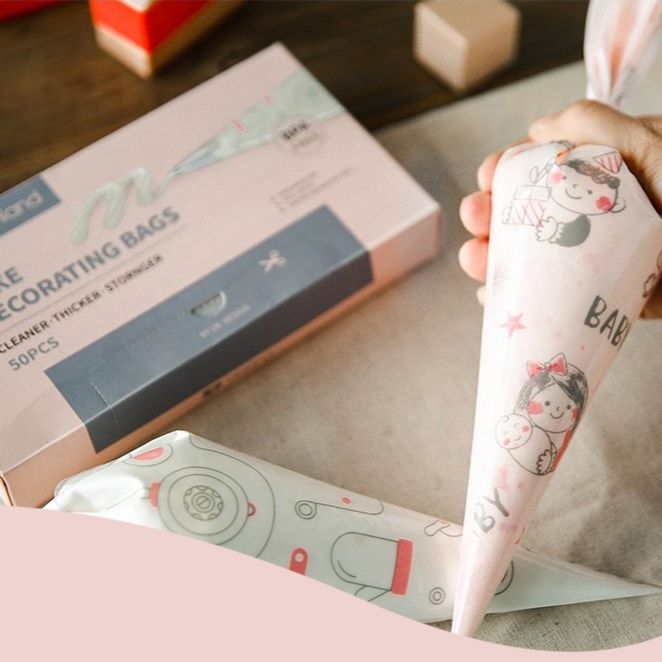 Túi bắt kem bằng nhựa dẻo vinland hộp 50 cái kèm 3 đui bắt kem cơ bản
