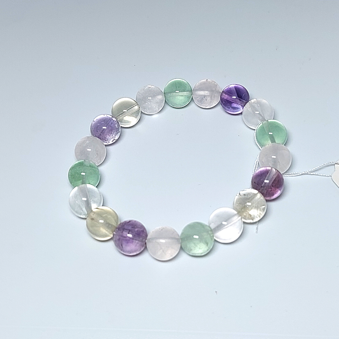 Vòng Tay Phong Thủy Thạch Anh Ngũ Sắc Trong Trẻo 8-10 Li | Hoa Minh Gem