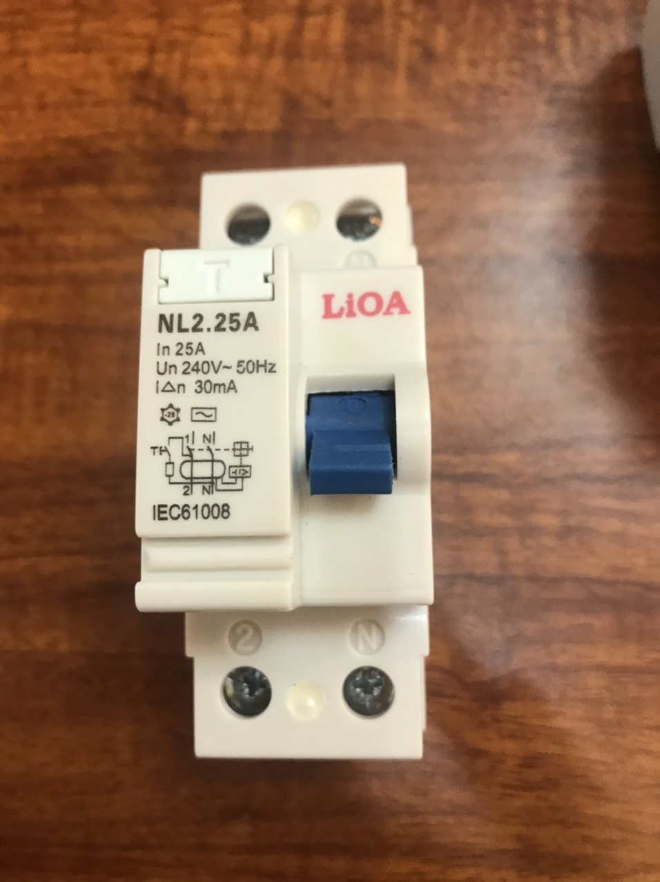 Aptomat chống giật 32A Lioa