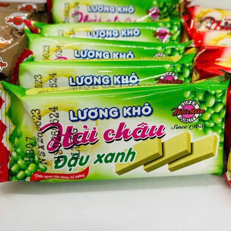 Lương khô Hải Châu 65gr/gói/2 thanh, vị ĐẬU XANH, thơm béo, nhiều dinh dưỡng Combo 10 gói