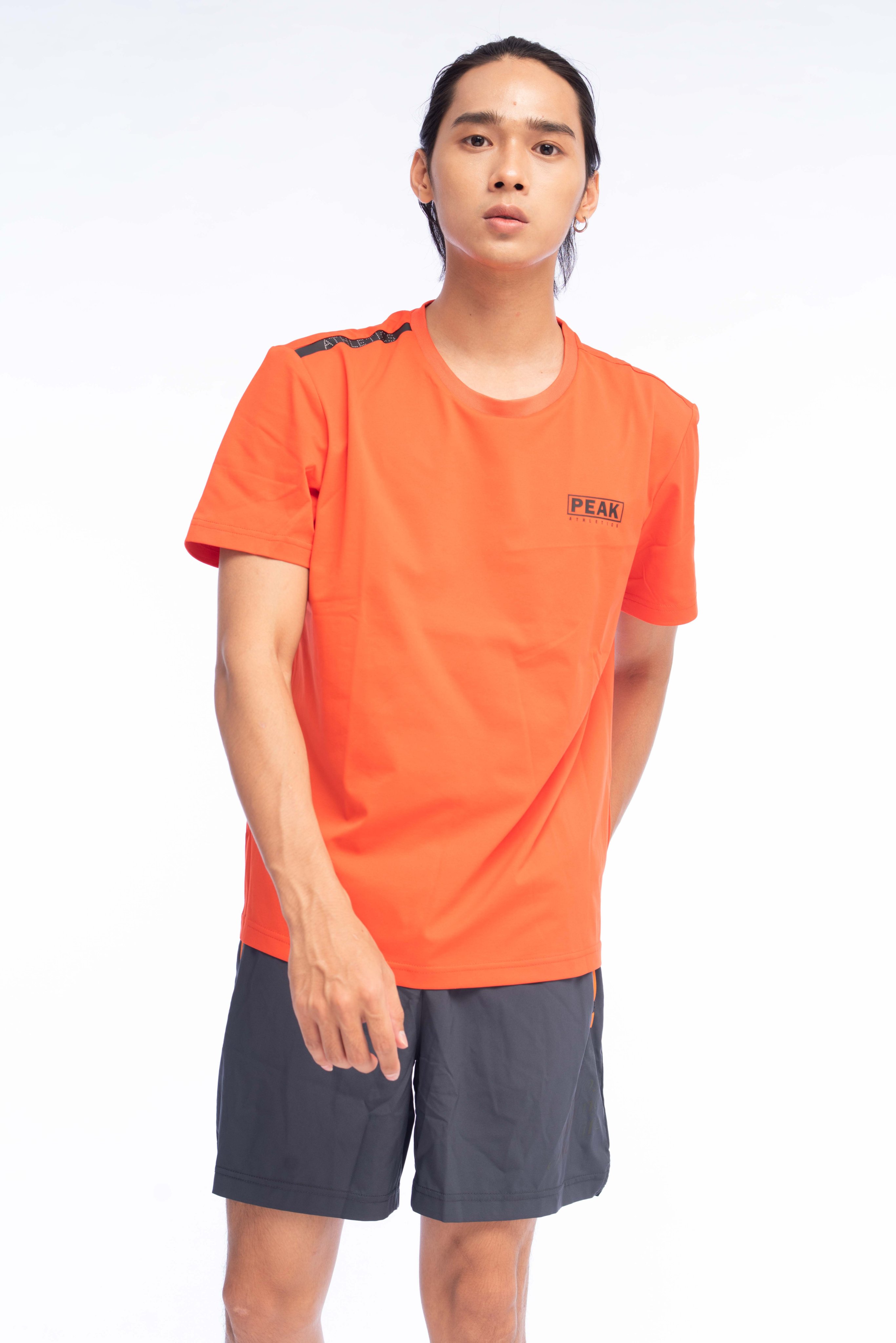 Áo phông cổ tròn nam peak training fw612063