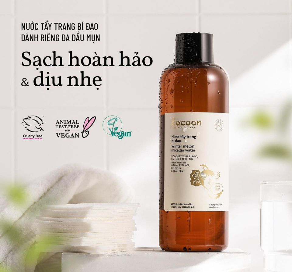Nước tẩy trang bí đao chuyên cho da mụn da dầu Cocoon vietnam 500ml