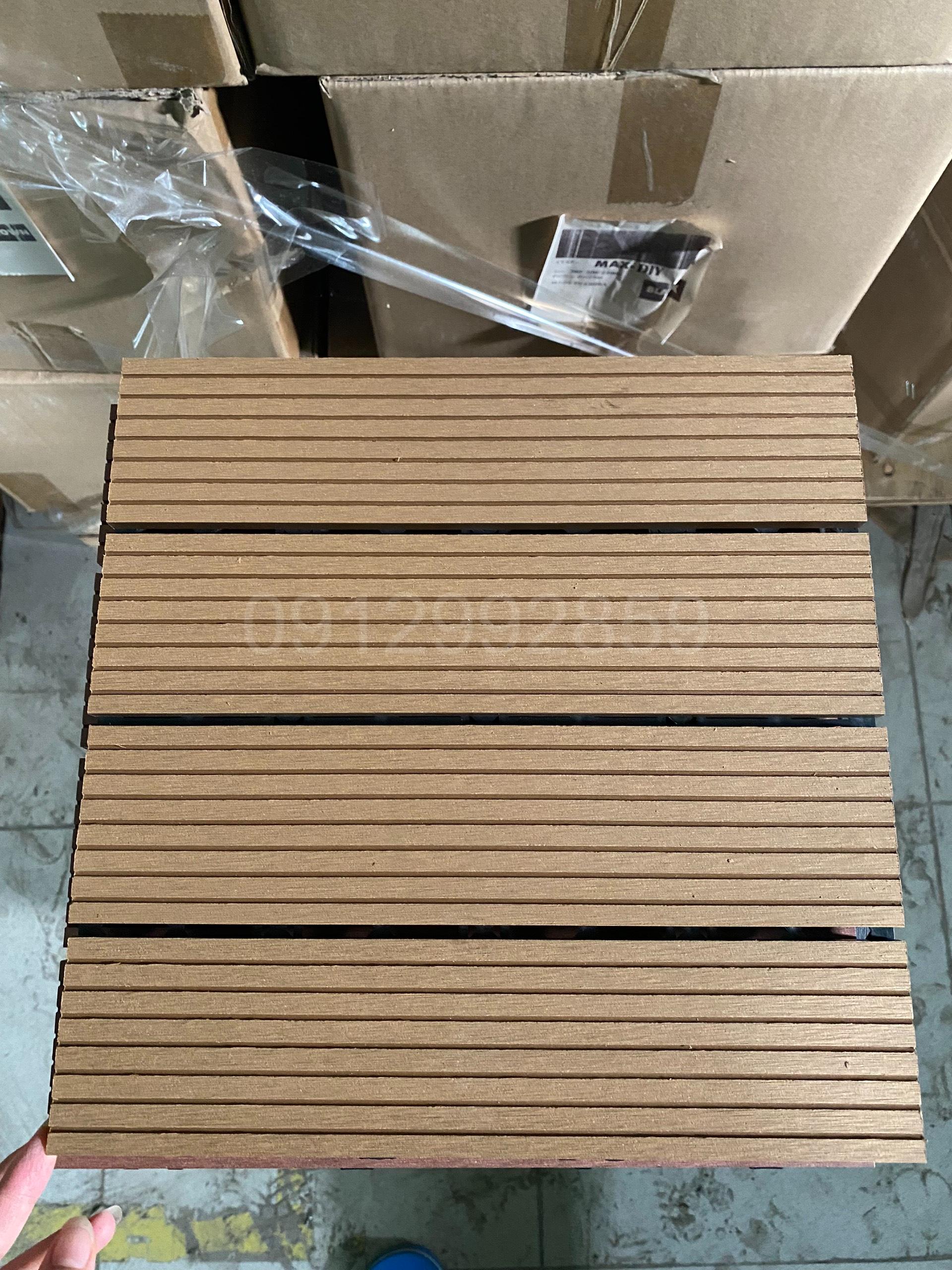 Vỉ sàn gỗ nhựa ban công composite kt 30x30cm