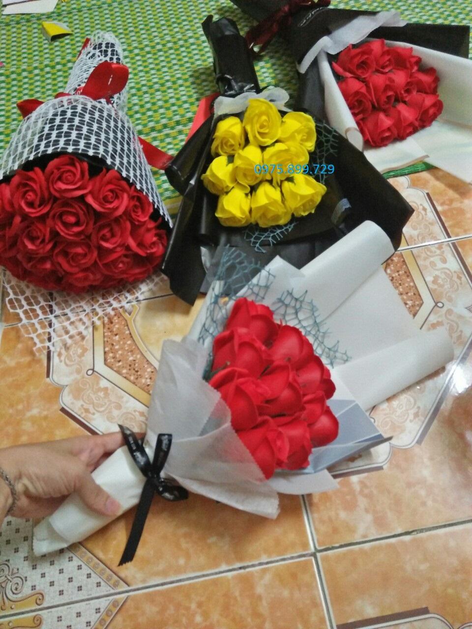 Cho dù mẹ chồng hay mẹ ruột thì việc chọn hoa gì tặng sinh nhật cho mẹ ý  nghĩa hoa dành tặng mẹ thế nào và quan trọng hơn khi tặng hoa