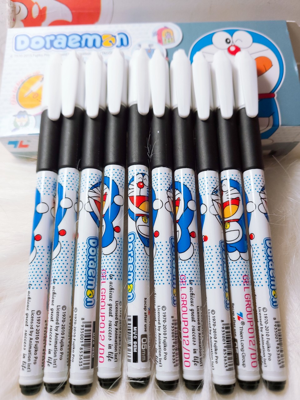 01 HỘP 20 CÂY BÚT GEL 012 DORAEMON MỰC ĐEN - ĐẦU NGÒI 0.5MM