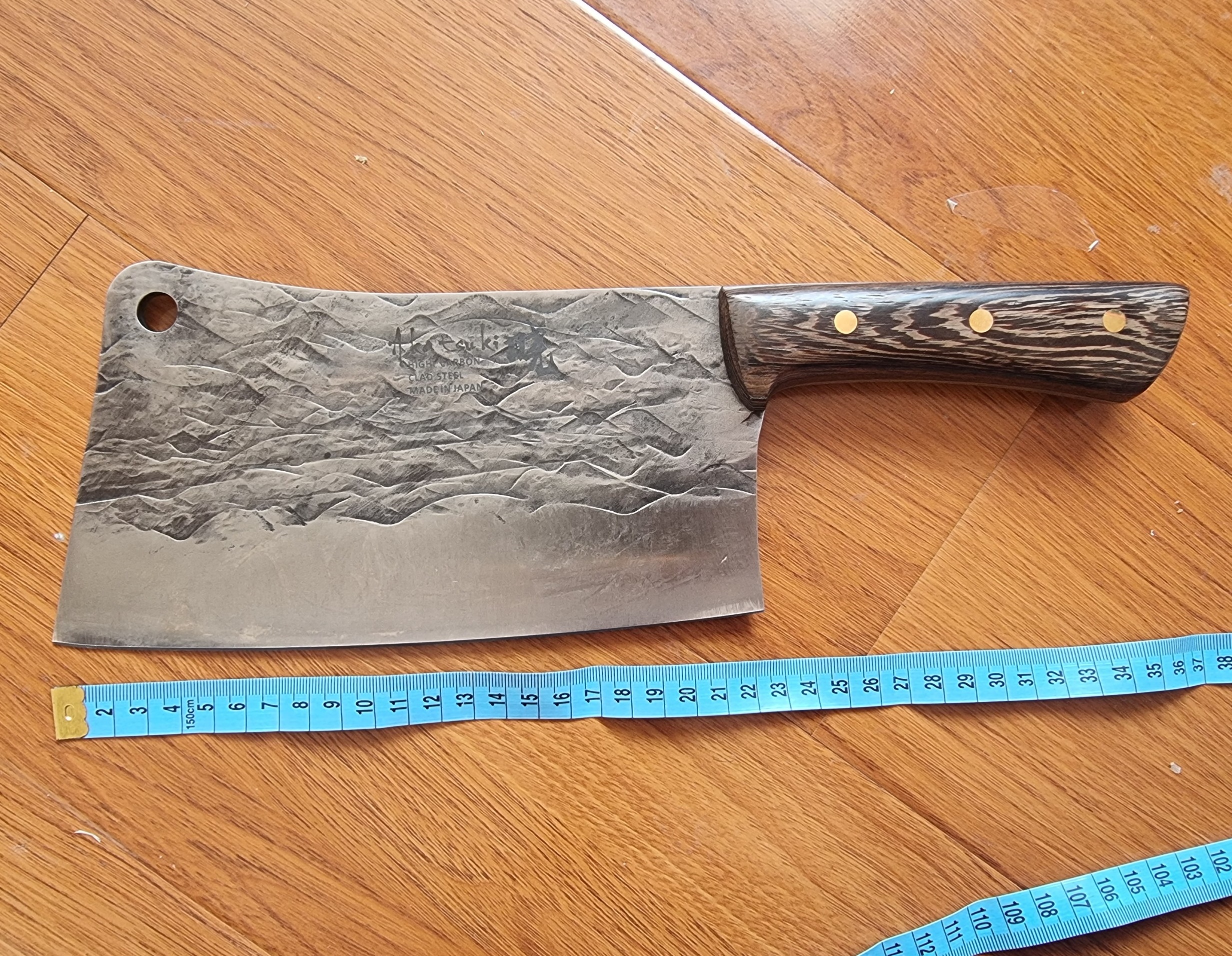 Dao chặt xương Nhật Bản, hàng Bãi nặng 1kg lưỡi dài 22cm, được làm từ thép sần Nhật, cán ép gỗ mun