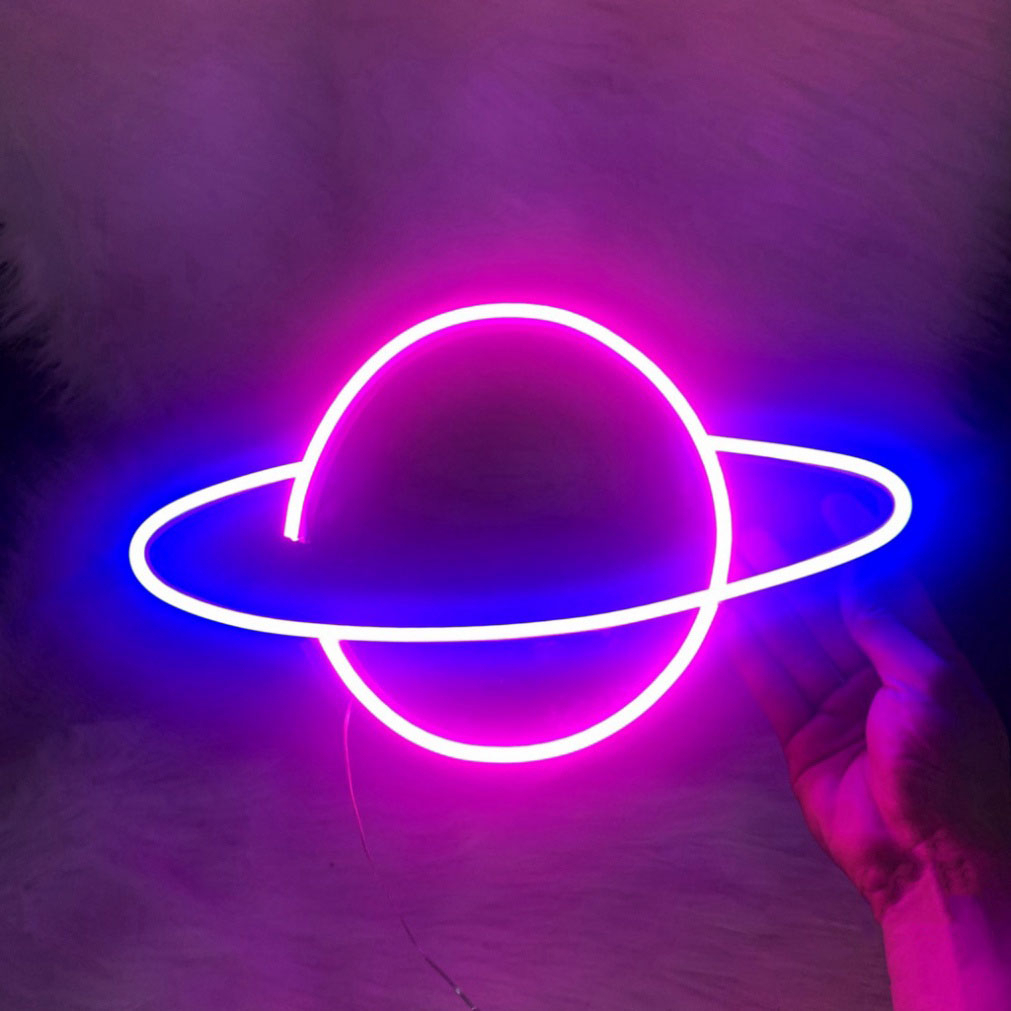 Đèn led neon hành tinh 18x30cm màu hồng và xanh lam decor phòng ngủ siêu chất