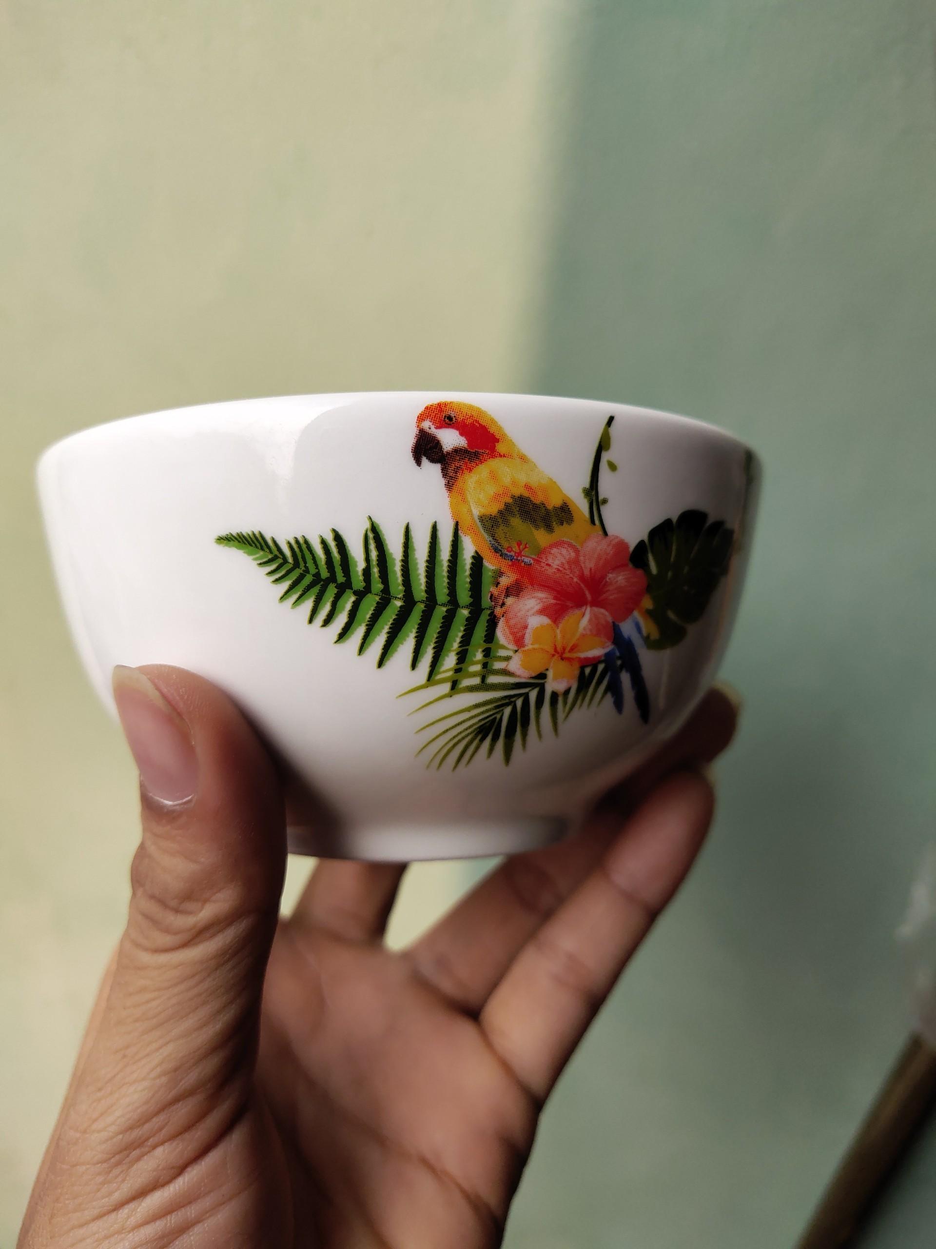 Bộ 6 chén sứ tráng men in hình hoa sứ và chim két