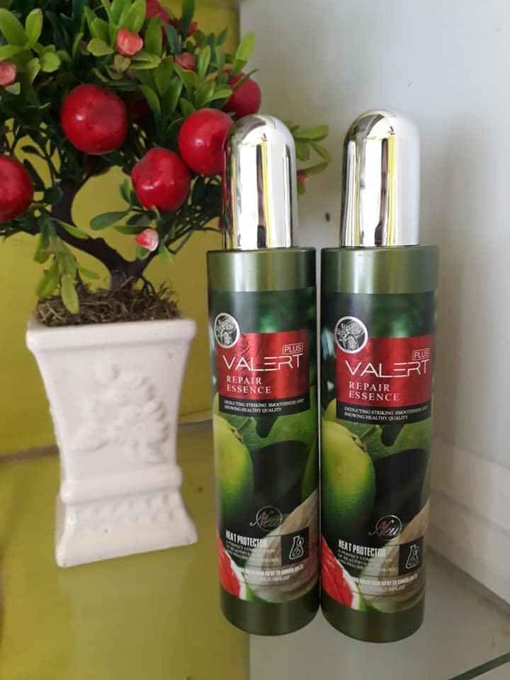 Xịt dưỡng tóc tinh dầu bưởi Valert Repair Essence Plus 220ml