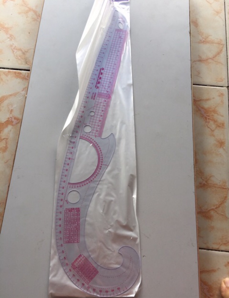 Thước cong cây đao thước dẻo vẽ đường cong trong may mặc