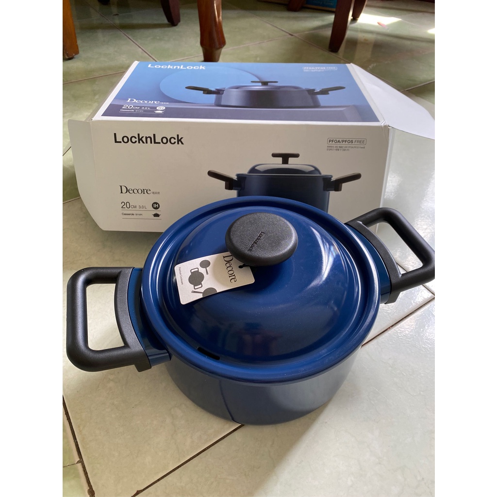 Nồi decor locknlock 20cm 2 tay cầm lde1202ih màu navy