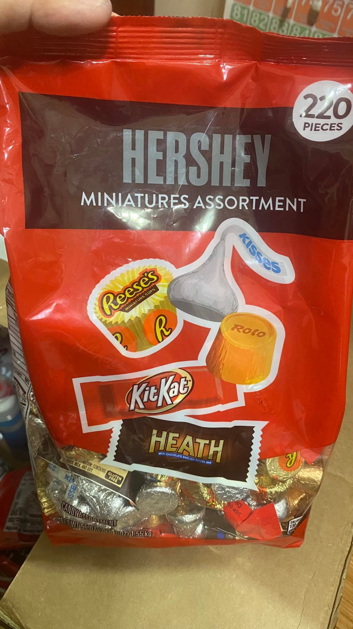 Socola hỗn hợp Hershey's Miniatures Assortment gói 1.55kg của Mỹ