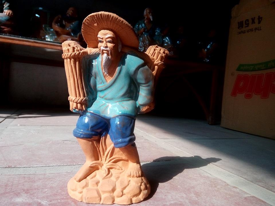 Tượng gốm trang trí mẫu tiều phu cỡ vừa s2, gốm sứ bát tràng