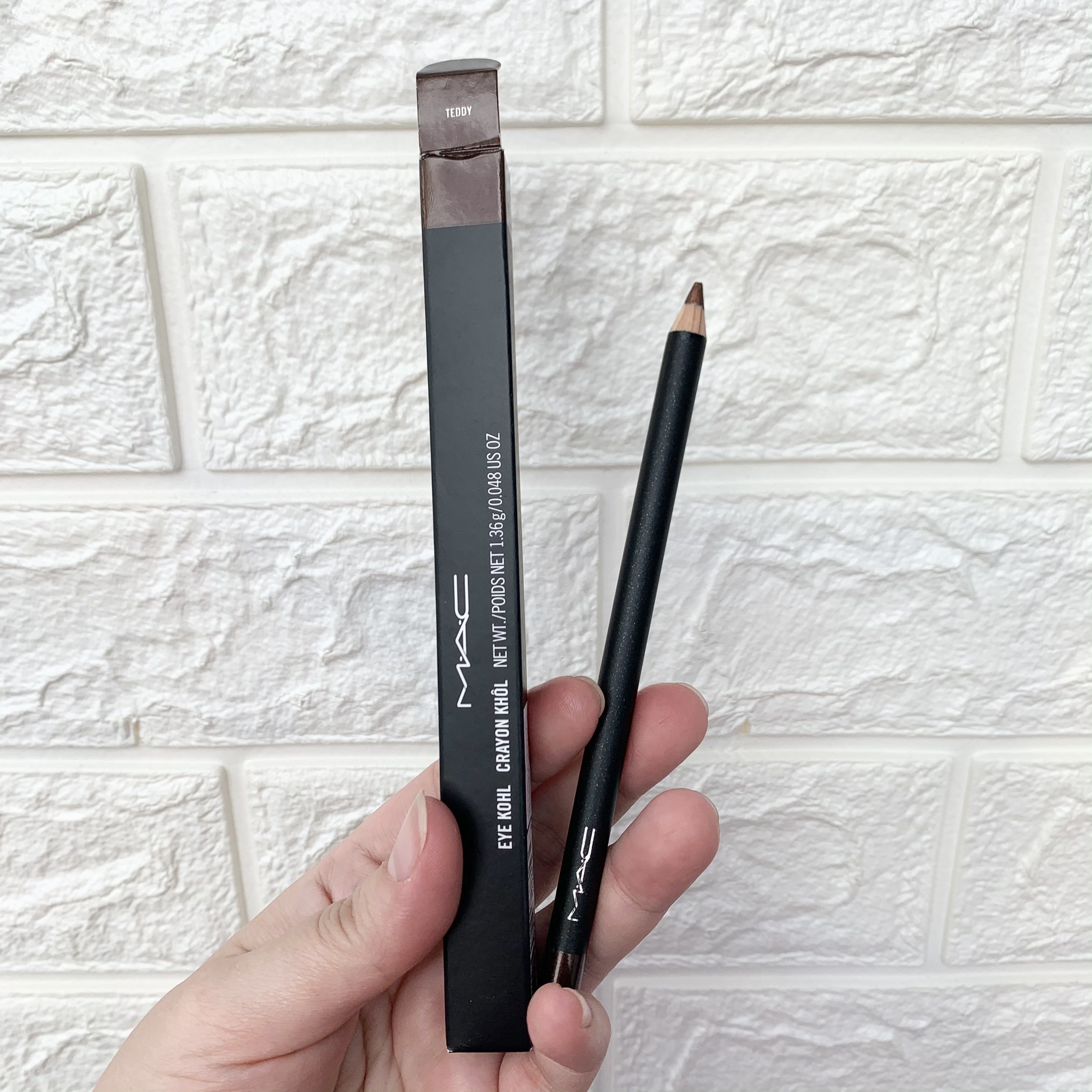 Chì kẻ mắt màu teddy - mac - eye kohl crayon khol 1.36g