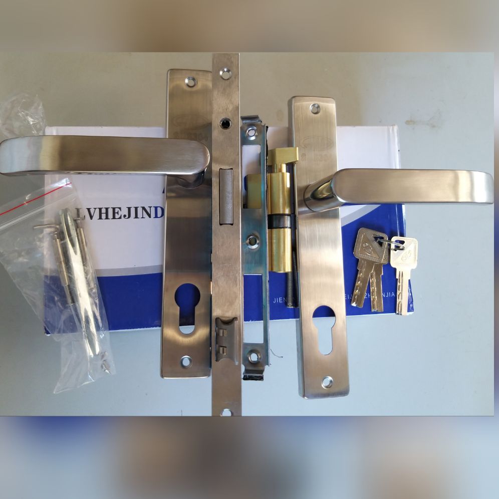 khóa ag tay inox, củ khóa bằng đồng, dùng cho cửa nhôm hệ cao cấp, cử gỗ, cửa sắt hộp..