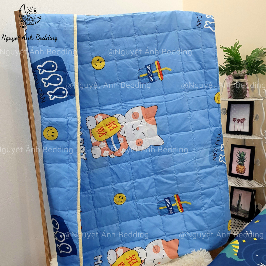 (Hàng loại 1) 🐟 Chăn muji cho bé đi học cotton poly, mền đắp hè trần bông mỏng mát kích thước 1mx1m4 - Mẫu Mèo Thần Tài - Nguyệt Ánh Bedding, Chat chọn mẫu khác