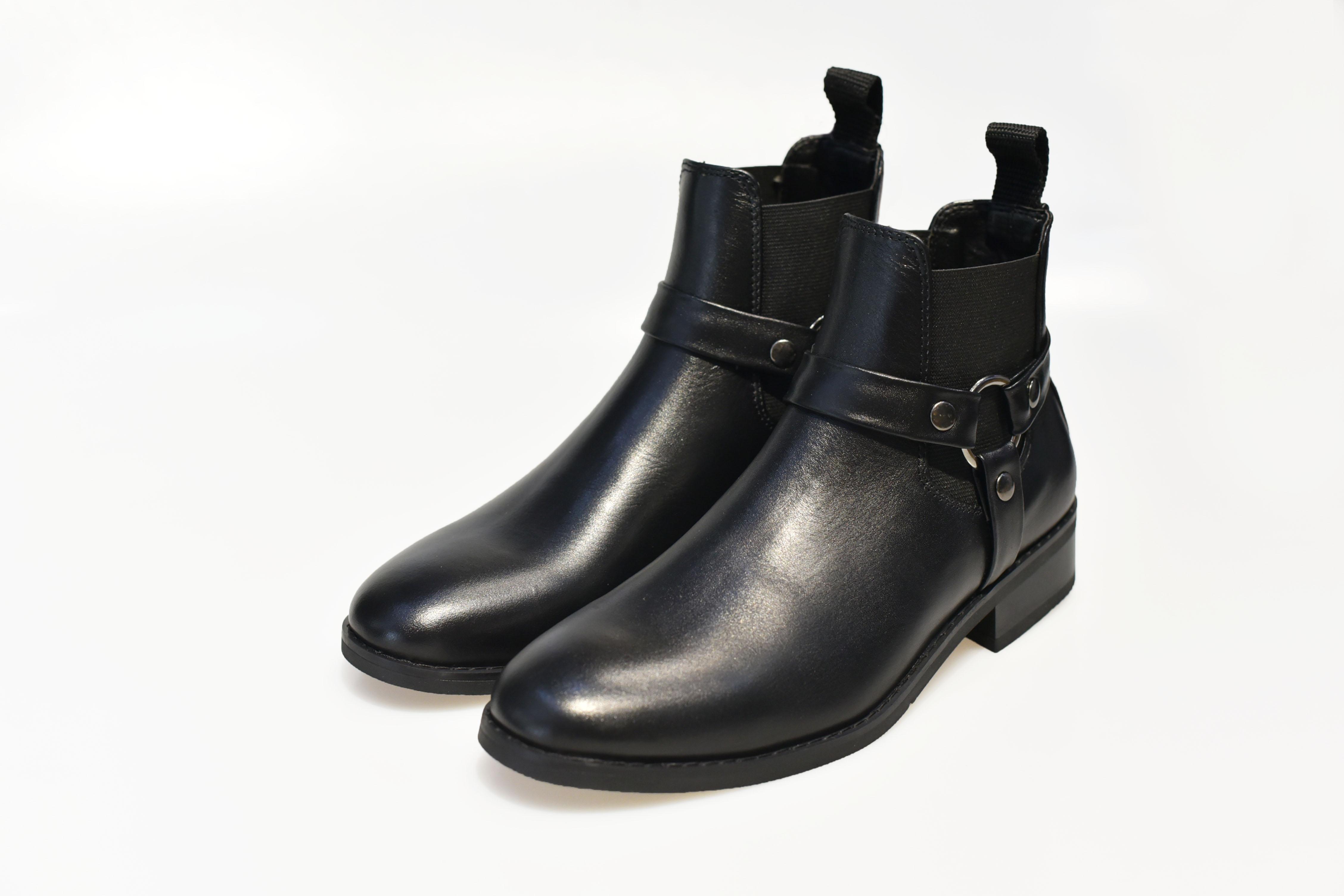 [TATHANIUM Footwear] Giày Chelsea Harness boot màu đen da trơn
