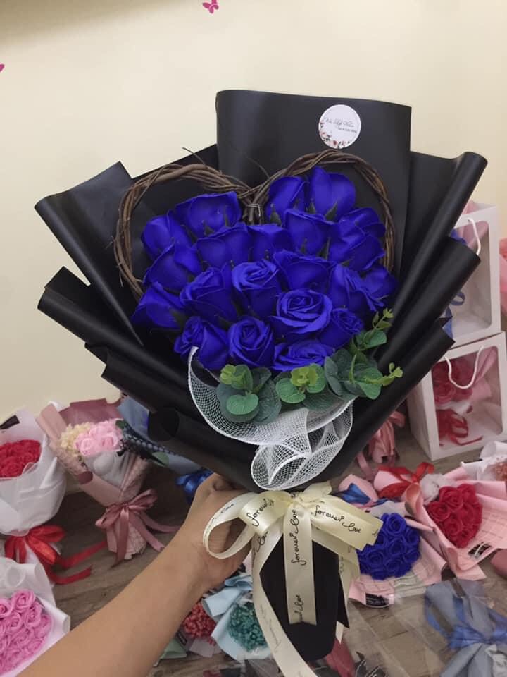 Bó 21 bông hoa sáp uốn vân gỗ hình trái tim HS10